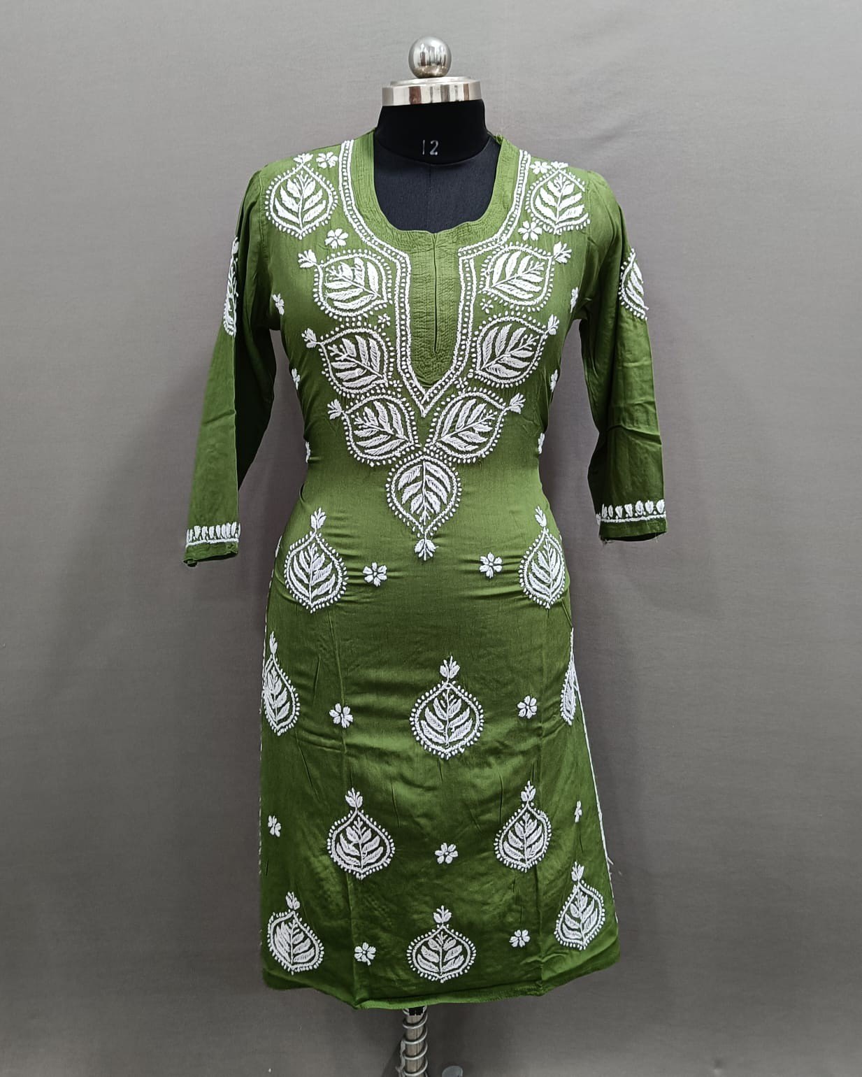 chikan kurti